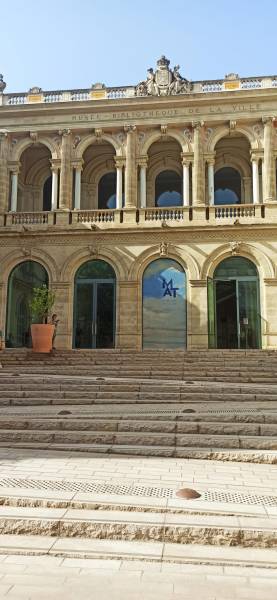 AMGS Sécurité : L'Expert de la Sécurité Événementielle Veille sur l'Exposition 