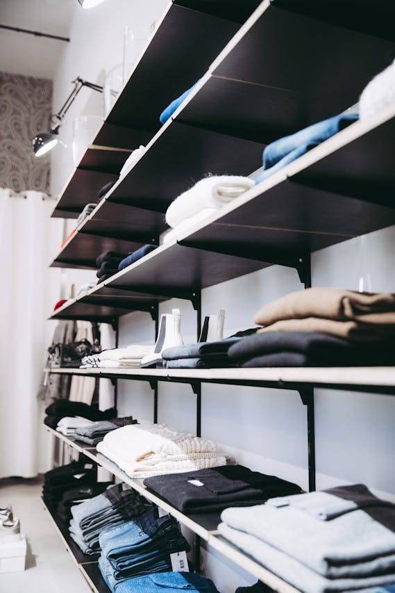 Partenaire de confiance pour la sécurité de votre boutique de mode masculine à Aix-en-Provence